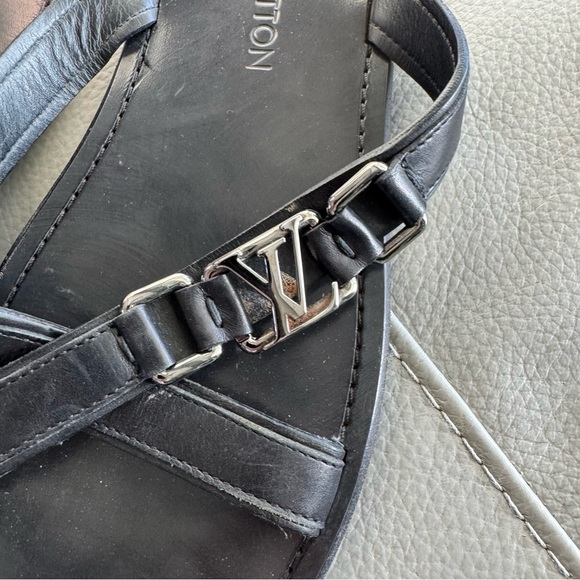 Louis Vuitton sandals - Picture 2 of 8